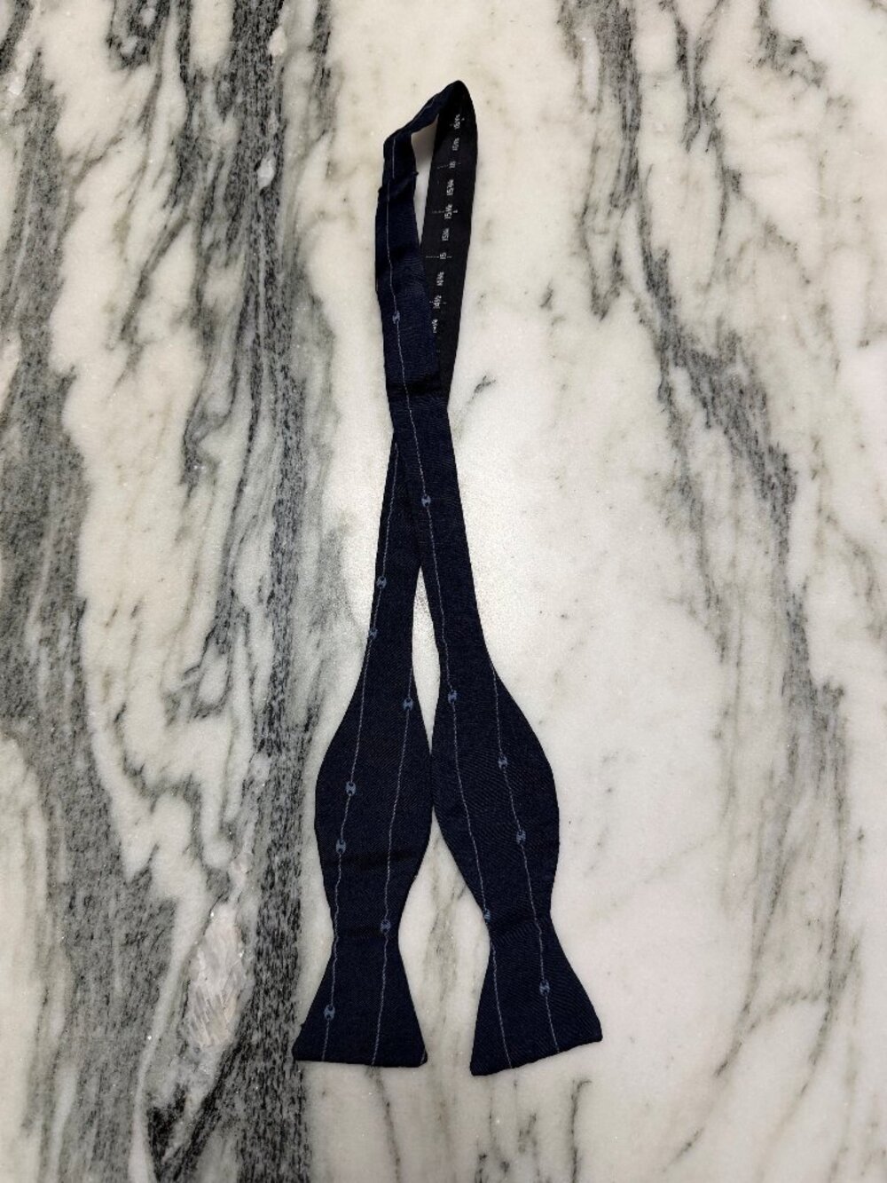 Authentic Gucci Silk Self-Tie Bow Tie